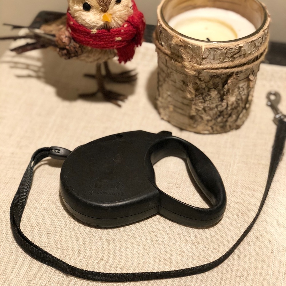 SOLD - Flexi Retractable Dog Leash